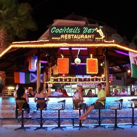 Club Sunsmile مرمريس